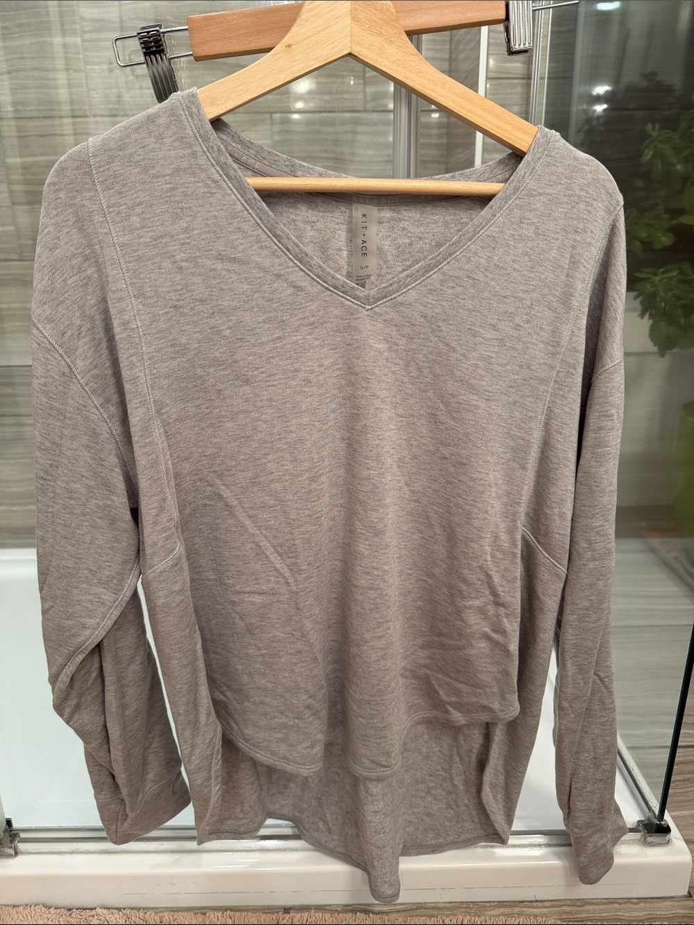 Kit and Ace V-Neck Lightweight Sweatshirt - Gray